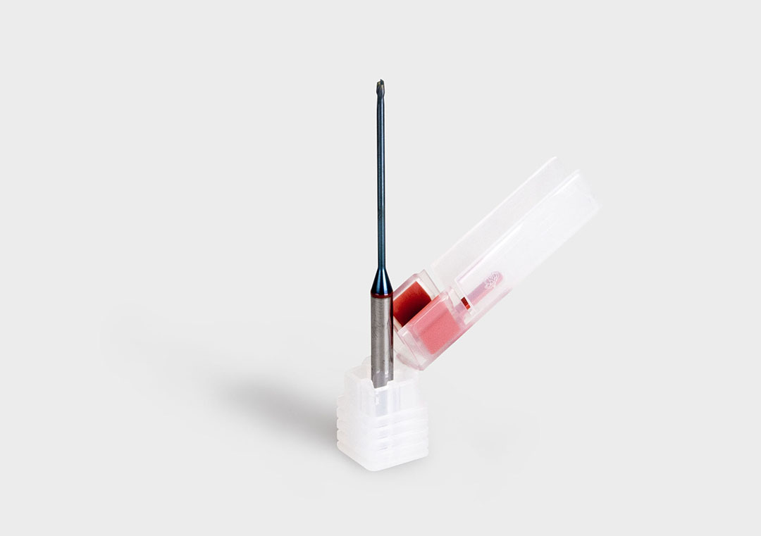 Embalagem tubular TopPack FoldBack Embalagem plástica tubular TopPack FoldBack para pontas delicadas de ferramentas.